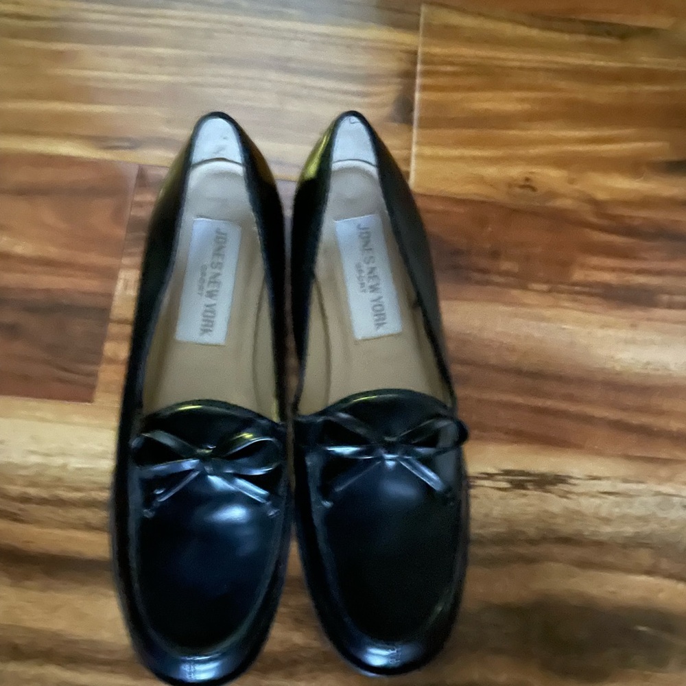 Jones New York slip on loafers